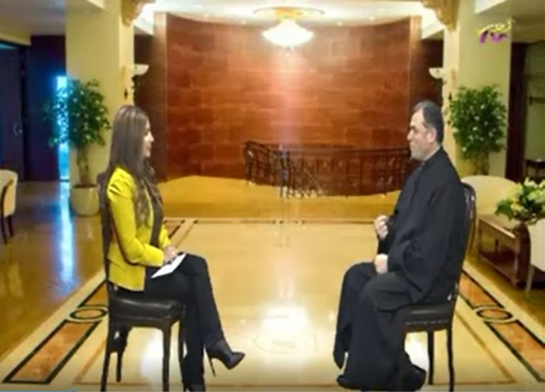 بين الحب والقداسة