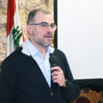 ” القيمة قبل الكسب: رحلة في أخلاق العمل والإقتصاد “